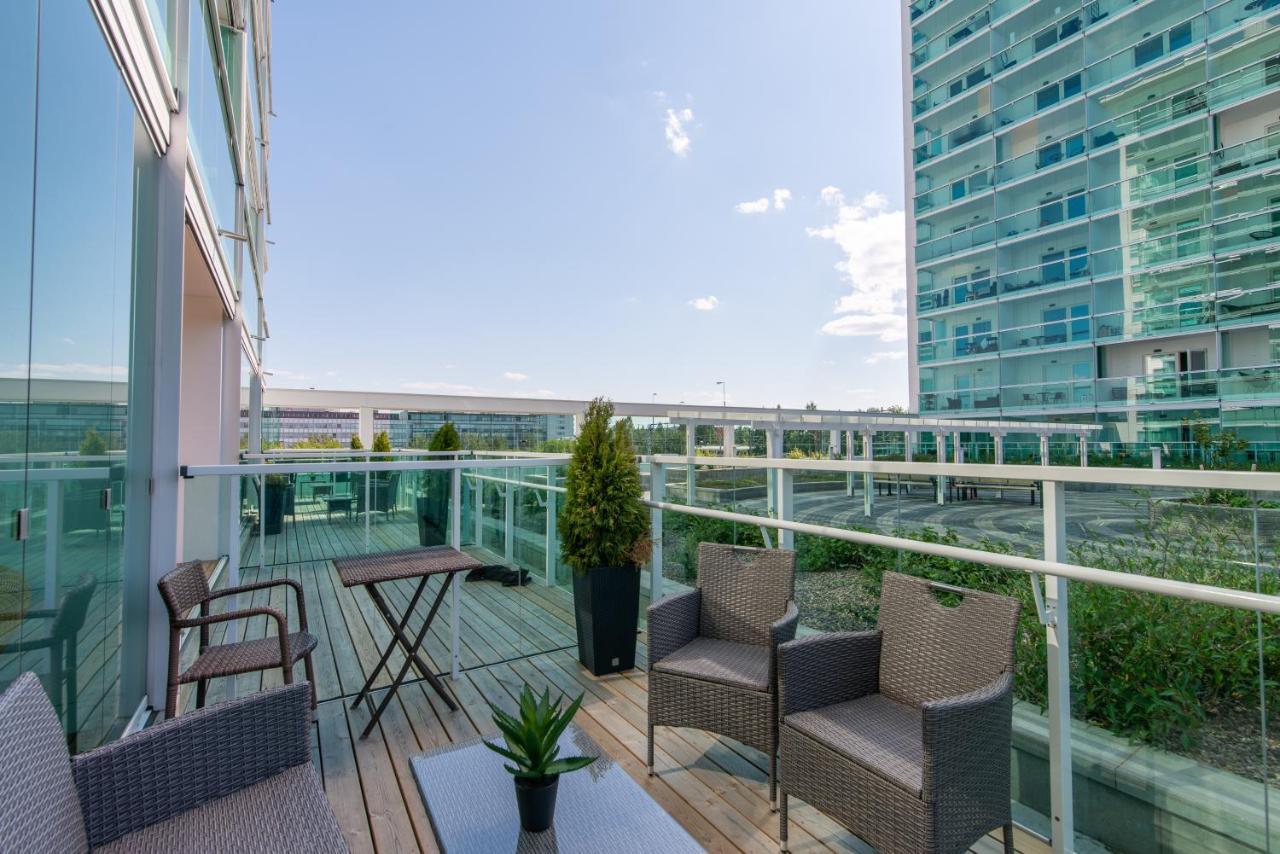 Starhomes Double Lux 7 Oulu Esterno foto